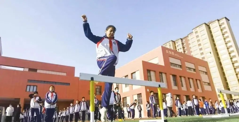 加盟或坚守