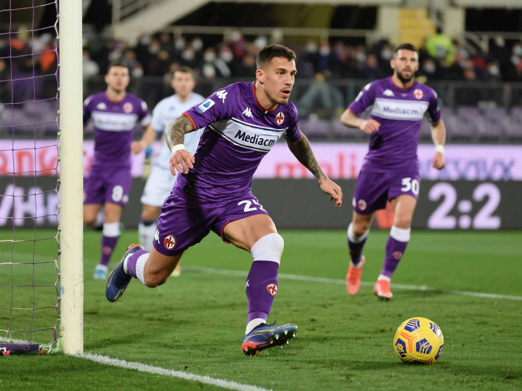 阿尔瓦雷斯 阿尔瓦雷斯